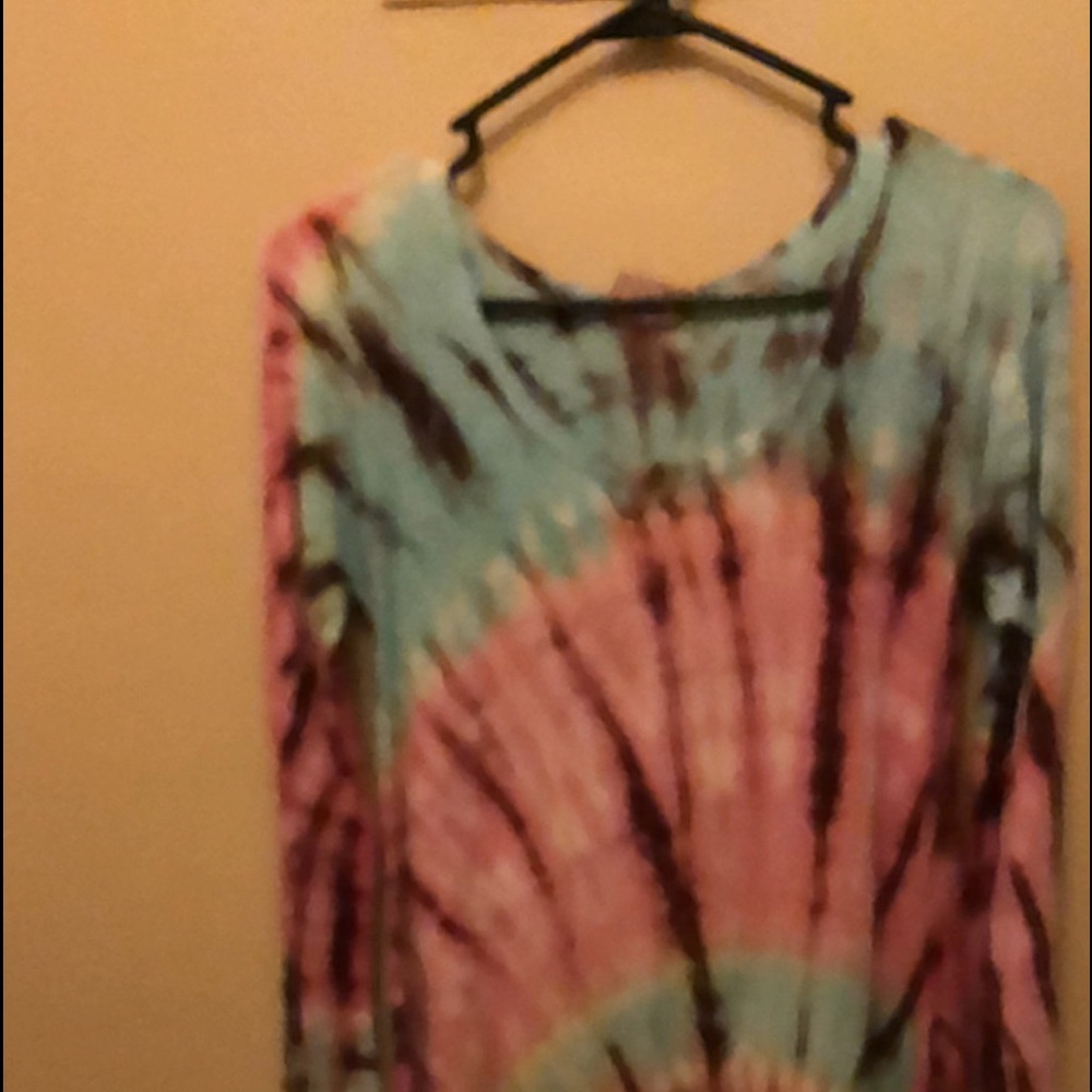 Gypsy rose one size linger tie dye top